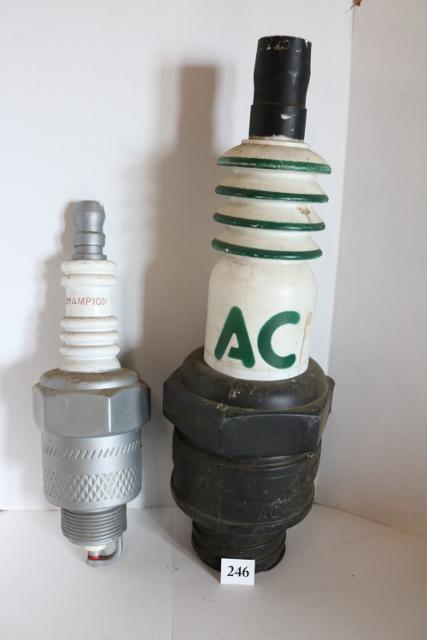 2 Plastic Spark Plugs (1 of 1)