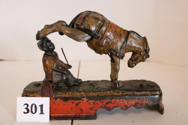 Antique Cast Iron Bank (1 of 6)