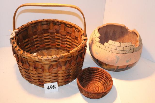 2 Indian Baskets & Corrugated Bowl: 2 Indian Baskets & Corrugated Bowl – Winnebago Basket, some damage on small basket