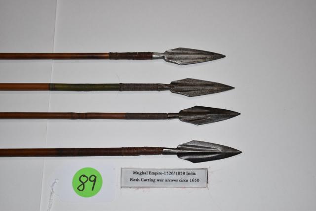 4 Flesh Cutting War Arrows: 4 Mughal Empire – 1526/1858 India, Flesh Cutting War Arrows, circa 1650, 32” longest