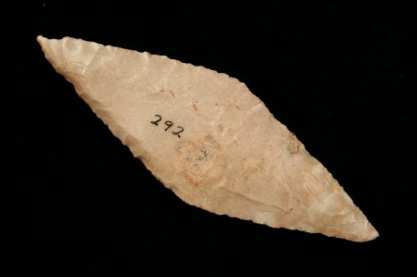 BI-POINTED KNIFE: BI-POINTED KNIFE, FLINT, 4