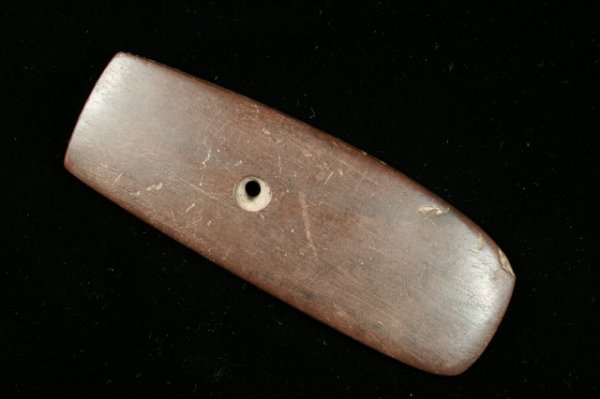 PENDANT: PENDANT, RED BANDED SLATE, 4 ¾", DELAWARE CO., OH., ENGRAVED, PICTURED WHO'S WHO, #4, PG. 301 (1976) AND CENTRAL STATES ARCHAEOLOGICAL JOURNAL VOL. 38, #4 PG. 159 (1991)