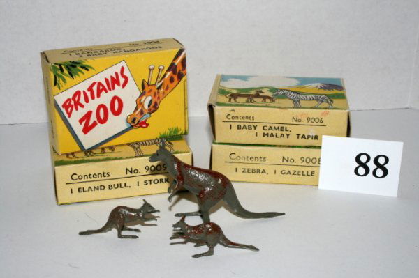 Britains: 200 Picture Pack: Britains: 200 Picture Pack, H9006, 9008, 9009, 9004 9pcs 4 boxes – MIB