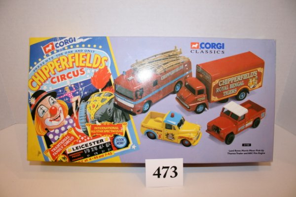 Morris Minor Pickup: Corgi Classics Chipperfield's Circus Lanrover Morris Minor Pickup Thames Trader AEC Fire Engine #31703 MIB