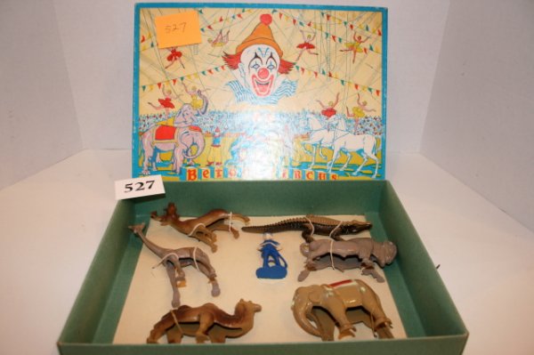 Beton Circus: Beton Circus – Elk, Giraffe, Bison, Elephant, Camel, Alligator, Ring master 2-251 – MIB