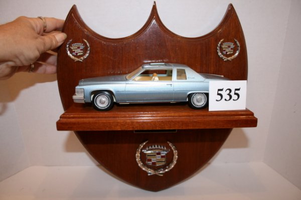 Cadillac Promo: Johan/USA Cadillac Promo on Service Plaque – plastic "1977"