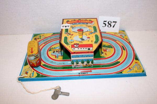 Dreamland Bus Magic Tunnel: TPS/Japan Dreamland Bus Magic Tunnel – tin – wind-up – 1960 –works