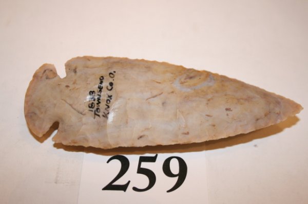 Nice 4 5/8" Flint Ridge Dovetail: Nice 4 5/8" Flint Ridge Dovetail – Ex. Earl Townsend Knox Co. Ohio