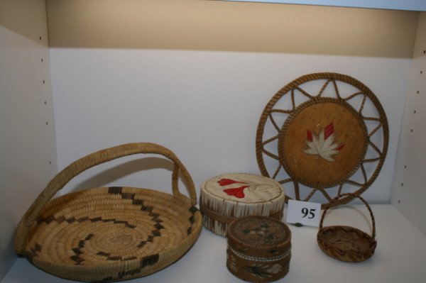 5 Woven Basketry Items: Lot of 5 Woven Basketry Items: 2 Circular Lidded Birch Bark Quill Decorated Boxes, Handled Miniature Pine Needle Basket, Handled Papago Tray, Quilled Circular Cedar Plaque – largest 9 1/2