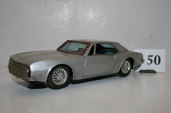 Bandai Tin Car Chevrolet Camaro: Bandai Tin Car Chevrolet Camaro – chrome oxidation & play wear – g/vg