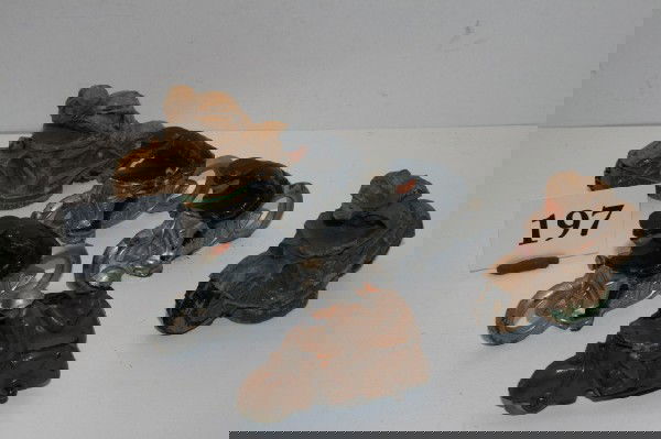 Manoil Police 3 Playwood G I's: Manoil Police 3 Playwood G I's – Auburn with side car – broken MG – 6 pcs.