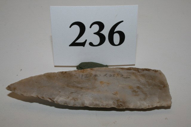 Chalcedony Knife: 3 1/2" Translucent Chalcedony Knife – Jersey Co. Ill.