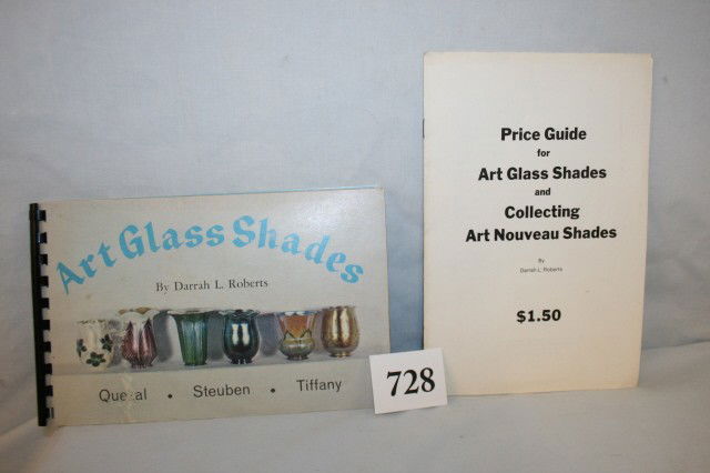 Art Glass Shade Book: Art Glass Shade Book by Darrah L. Roberts (Quezal, Steuben, Tiffany) and 1978 Price Guide
