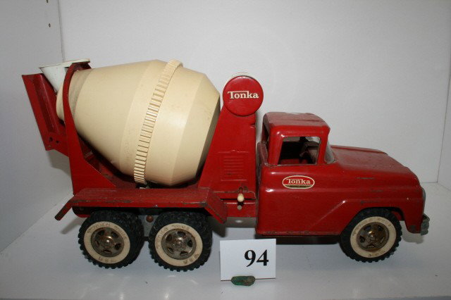 Tonka All Wheel Drive Cement Mixer: Tonka All Wheel Drive Cement Mixer 15" long (minor paint loss)