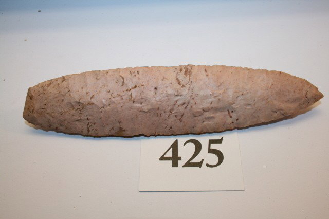 Agate Basin Point: 6 1/4" Pink Burlington Chert, Agate Basin Point – Pettis Co., Mo. small ding to tip – nicely flaked, Davis C.O.A.