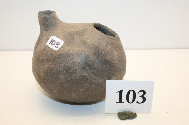 4 ½" x 4 ¼" Teapot: 4 ½" x 4 ¼" Teapot – Critten Co. Ark. – minor restoration