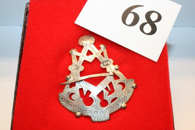Masonic Motif Trade Broach: 2” x 1 ½” Masonic Motif Trade Broach – W.M. Cartouche
