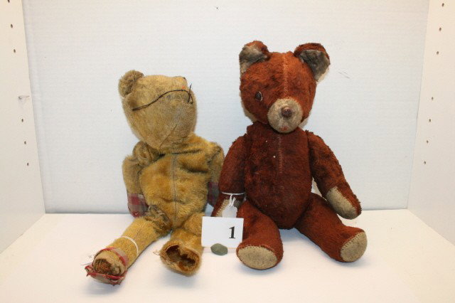Lot 2 Well Loved Teddy Bears: Lot 2 Well Loved Teddy Bears 14” & 15” circa 1920’s – 30’s (F – G), 14” missing eyes and some excelsior