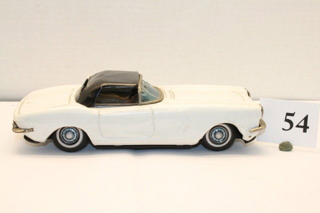 Bandai 8 ½” Tin Corvette: Bandai 8 ½” Tin Corvette – some damage to windshield – minor dents to top (G – VG)