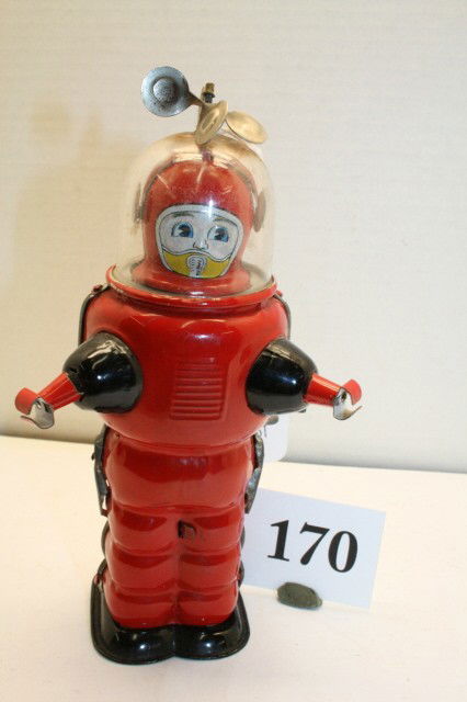 Walking Spaceman: 6 ¾” Hand Crank Walking Spaceman – working (Near Mint)