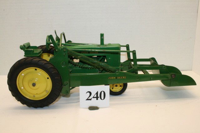 Ertl John Deere 60 Tractor: Ertl John Deere 60 Tractor w/loader 13” (Near Mint)