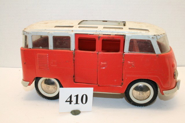 Buddy L VW Bus: Buddy L VW Bus 10 ¼” (VG)