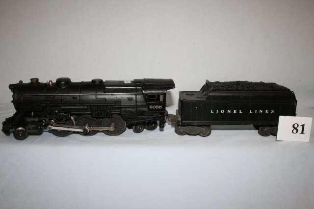 Lionel 2035 & Tender: Lionel 2035 & Tender Nice Original (5690 on engine) 6466 W (some wear & tear)