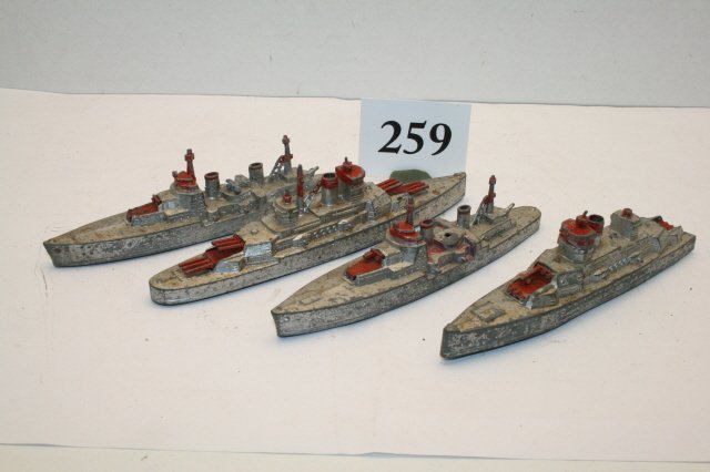 4 Tootsie Battleships: 4 Tootsie Battleships – as is