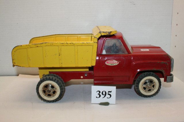 Tonka Dump Truck: Tonka Dump Truck