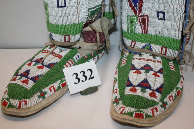 4 Pc. Sioux Beaded Leggings /Moccasins - 2