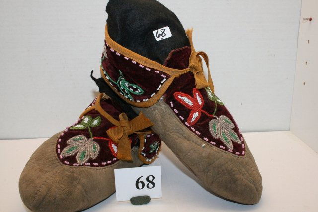 Floral Mohawk Beaded Men’s Moccasins: Pair 10 ¾” Floral Mohawk Beaded Men’s Moccasins – circa 1920’s