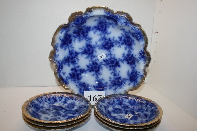 7 pcs. Flo Blue Berry Set: 7 pcs. Flo Blue Berry Set – gold edging good, Warwick China, large bowl has cracks, small bowls some chips & crazing