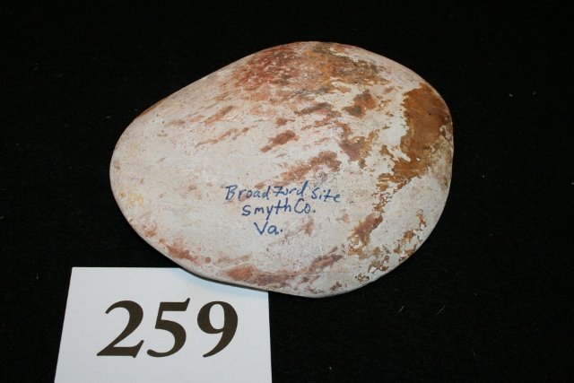 Engraved Shell Gorget . - 2