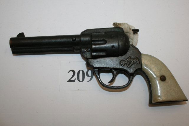 “Gene Autry” Automatic by Stevens: 9” Cast Iron “Gene Autry” Automatic by Stevens in 1940 – new nut on screw holding cylinder – good shape