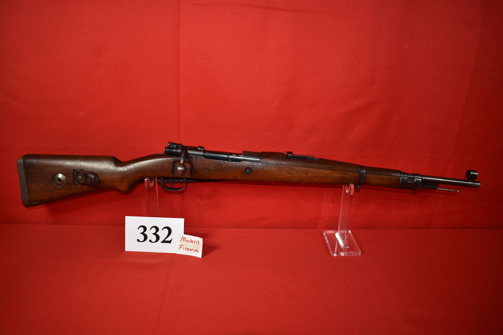 (X) German 945 Code 1940 G. 33/40 8mm Carbine: (X) German 945 Code 1940 G. 33/40 8mm Carbine, Rare Early Walnut stocked WWII, SN# 21040 matching, non-import, vet bring back, Mountain Carbine, very good to excellent condition, with sling