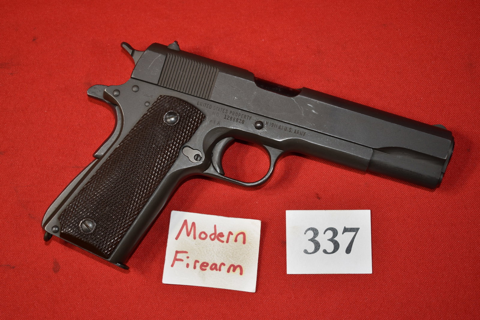 (X) Remington Rand M1911A1 1911 .45 acp pistol: (X) Remington Rand M1911A1 1911 .45 acp pistol, SN# 1288828 mfg. 1943 WWII, 97% Mint Condition
