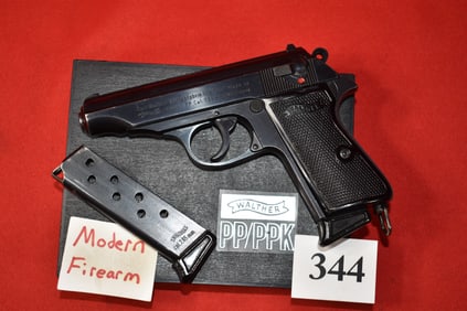 (X) Walther Model PP 7.65mm/.32acp pistol