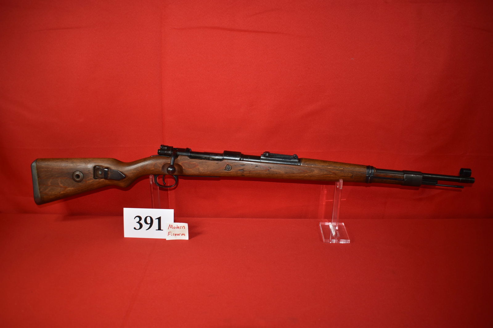 (X) Steyr bnz 4 K98K 8mm Rifle: (X) Steyr bnz 4 K98K 8mm Rifle, SN# 8565, Late War 1944 mfg., all matching except rear sight 8566 and looks to be a factory mistake, non-import, GI Bring Back, Excellent Condition