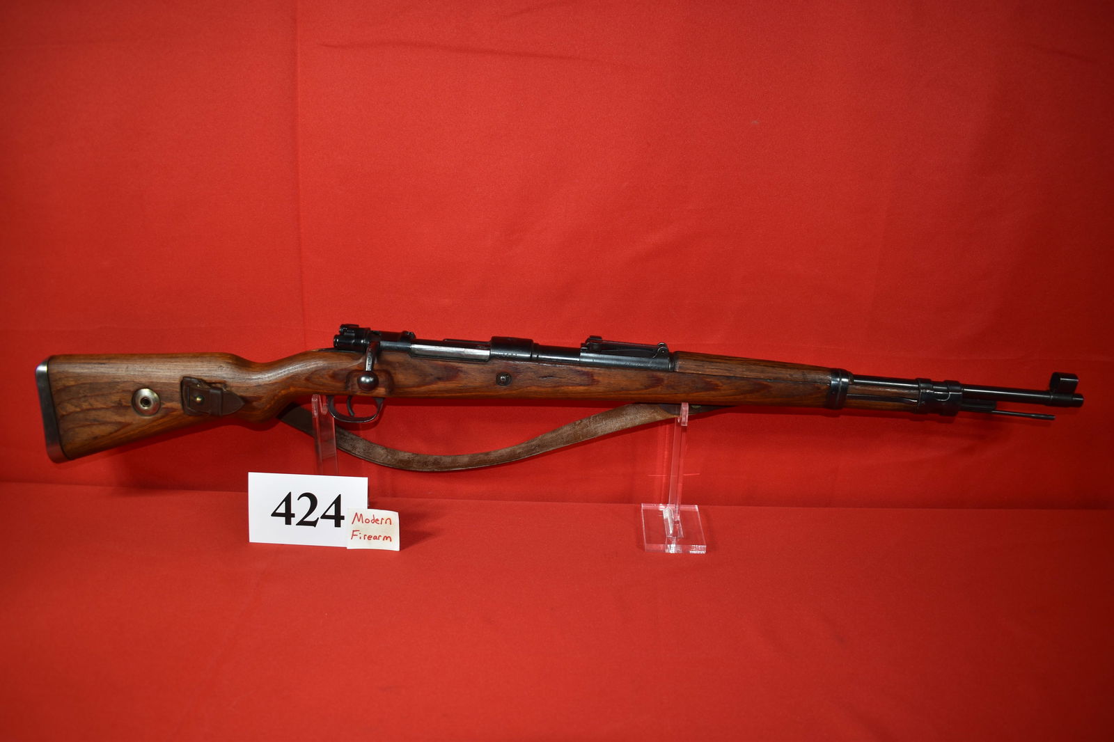 (X) German K98K 8mm Rifle: (X) German K98K 8mm Rifle, SN# U4401, Yugo capture during WWII, has the yugo crest, all numbers matching except on barrel band, rear sight and bolt release lever, excellent condition