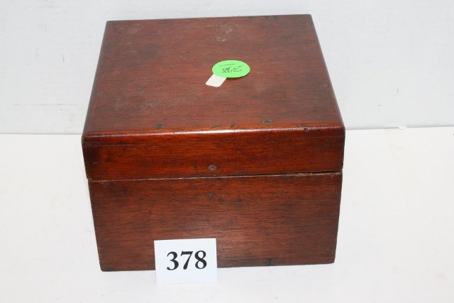 Ships Compass in box: Ships Compass in box