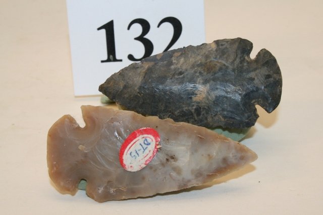 (2) Ohio Dovetail Points: (2) Ohio Dovetail Points – 2 3/8” Coshocton Flint with Restoration to flake on side, 2 ½” Flint Ridge Chalcedony