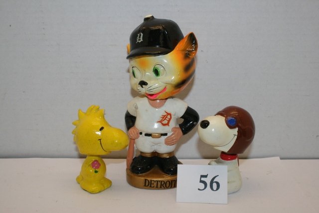 Detroit Tigers Bobble Heads & Snoopy & Bird: Detroit Tigers Bobble Heads & Snoopy & Bird – small paint chip on front shoulder – otherwise nice – (bird has chip on head)