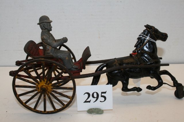 Hubley Pony Cart: Hubley Pony Cart – 60% paint – Hubley Figure, Pratt & Letchworth Horse