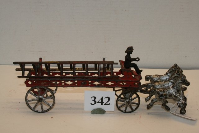 Hubley 3 Horse Ladder Wagon: Hubley 3 Horse Ladder Wagon, 1 man, 2 ladders, 50% paint