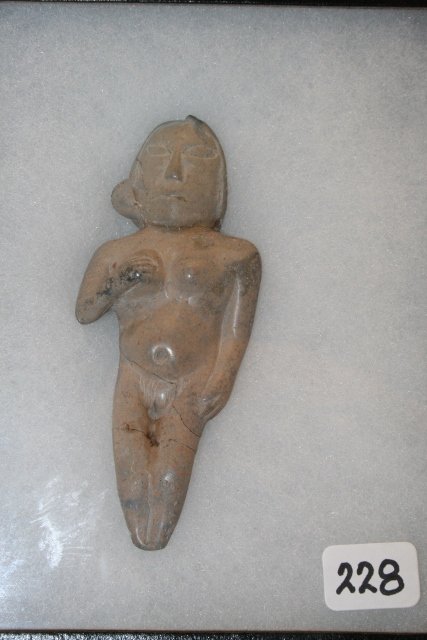 Ohio Pipestone Female Effigy Figure: 3 ¾” Ohio Pipestone Female Effigy Figure, Old tag reads Pike Co. Ohio