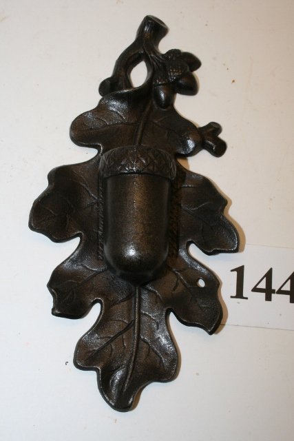 Cast Iron Acorn Match Holder: Cast Iron Acorn Match Holder – nice