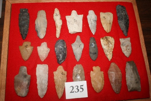 21 Points – blades: 12 x 15 Wood Frame with 21 Points – blades, various states, largest 3 ¾” – ex. Russell Long Coll.