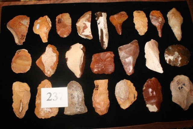 23 paleo Tools: 12 x 18 Wood Frame 23 paleo Tools, Various Texas Counties – Ex. Russell Long Coll., very colorful – largest 3 ½”