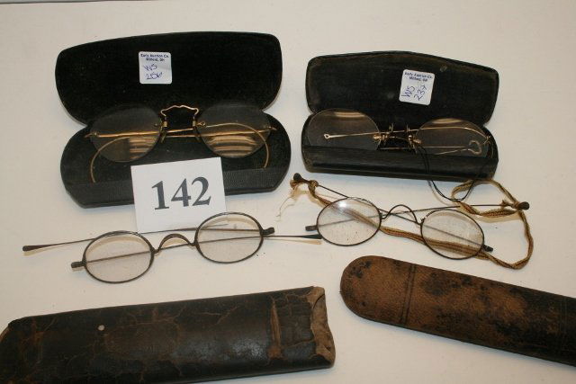 4 Pair of Old Glasses in Cases: 4 Pair of Old Glasses in Cases