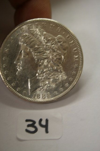 1886 – S Morgan Silver Dollar – EF 40 (1 of 2)